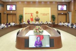 Đẩy mạnh chuyển đổi số, đơn giản hóa thủ tục trong lĩnh vực chứng khoán