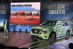 [GALLERY] Ra mắt Ford Everest 2027 từ 812 triệu đồng, thêm động cơ 3.0L V6