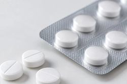 Thu hồi toàn bộ lô thuốc Colchicine 1mg điều trị gout do không đạt tiêu chuẩn