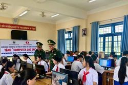 Biên phòng Quảng Trị đồng hành cùng học sinh vùng biên vào năm học mới