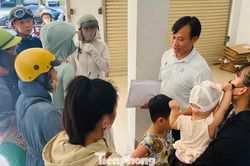 Mai khai giảng, chiều nay phụ huynh Đà Nẵng vẫn chạy đôn chạy đáo tìm sách