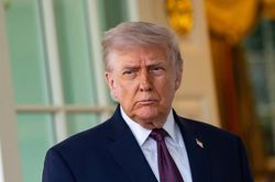 Ông Trump tuyên bố sẽ đòi châu Âu bồi hoàn chi phí Mỹ viện trợ cho Ukraine
