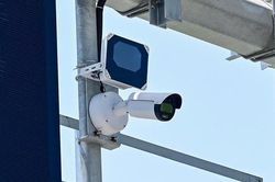 Bộ Công an trả lời về việc ô tô Bugatti bị camera nhận diện nhầm màu biển số
