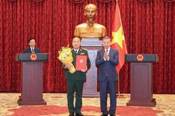 Phó tổng Tham mưu trưởng QĐND Việt Nam Lê Quang Đạo được thăng quân hàm thượng tướng