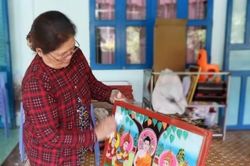Giữ hồn tranh kính- Nét đẹp tâm hồn và tín ngưỡng của người Khmer