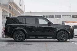 SUV địa hình mạnh 818 mã lực, di chuyển 310km không cần đổ xăng, giá hơn 1,2 tỷ đồng