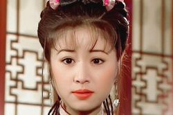 Những cảnh Hoàn Châu Cách Cách khiến khán giả bật khóc sau nhiều năm