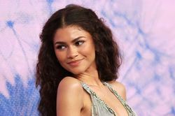 Nữ diễn viên Hollywood Zendaya lần đầu tiết lộ ảnh thời thơ ấu nhân dịp sinh nhật