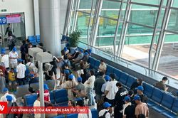 Sân bay Tân Sơn Nhất phục vụ hơn 4.400 chuyến bay dịp lễ