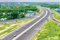 Phát triển hạ tầng giao thông chiến lược