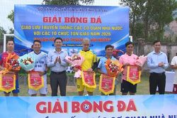 6 đội bóng tranh tài tại giải giao lưu giữa cơ quan nhà nước và các tổ chức tôn giáo