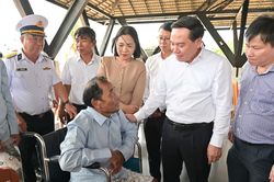 Nỗ lực cứu thành công 32 ngư dân gặp nạn trên biển Trường Sa: Mệnh lệnh từ trái tim người lính