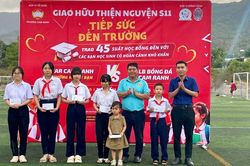 Phường Cam Ranh tổ chức giao hữu bóng đá thiện nguyện