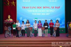 Trao 170 suất học bổng, xe đạp "Tiếp bước em đến trường" năm học 2026 - 2027