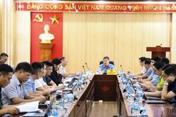 Phó Chủ tịch Thường trực UBND tỉnh Ngô Hạnh Phúc làm việc với xã Bát Xát