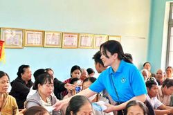 Chung sức mở rộng bao phủ bảo hiểm y tế