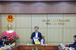 Chủ tịch UBND tỉnh Lâm Đồng Hồ Văn Mười đối thoại với công dân