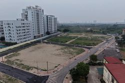 Bất động sản 4/9: Kế hoạch tái định cư 164 hộ dân bị thu hồi đất làm bãi đỗ xe Vành đai 1