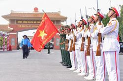 Từ Tây Ninh, các đội K thuộc Quân khu 7 lên đường tìm hài cốt đồng đội tại Campuchia
