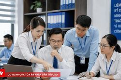 Để người giỏi chuyên môn vững vàng trong quản lý