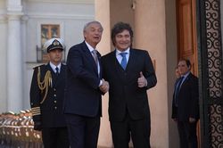 Tổng thống Argentina thăm Chile, tăng cường quan hệ song phương