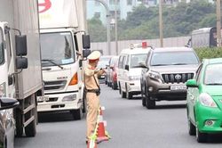 Hà Nội tổng kiểm soát đảm bảo an toàn giao thông