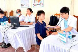 Khám sức khỏe – đầu tư cho nguồn nhân lực tương lai Thủ đô