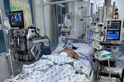 Trẻ sốt xuất huyết chuyển nặng sau nhiều ngày sốt, phụ huynh chớ chủ quan