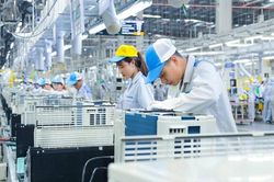 FDI vào Việt Nam tăng mạnh, vốn thực hiện cao nhất 5 năm