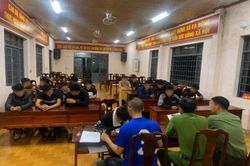 Dùng hung khí giải quyết mâu thuẫn, hàng chục thanh thiếu niên bị xử lý