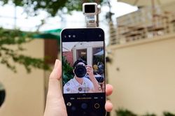 Giá smartphone toàn cầu tăng 15% trong năm 2026