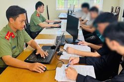 Xử phạt 9 người mua bán trái phép thông tin 34 tài khoản ngân hàng