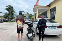Công an xử phạt thanh niên lái xe máy 'bốc đầu' rồi khoe trên mạng xã hội