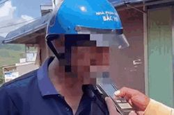 Sơn La: Người đàn ông liều lĩnh đi xe máy khi vi phạm nồng độ cồn hơn 10 lần mức kịch khung, không có bằng lái
