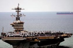 Vì sao tàu sân bay USS Abraham Lincoln hoen rỉ sau 250 ngày trên biển?