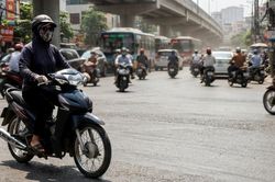 Thời tiết hôm nay 5.9: Bắc Bộ nắng nóng, Nam Bộ mưa dông