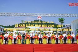 Rộn ràng ngày khai trường nơi vùng biên Hà Tĩnh