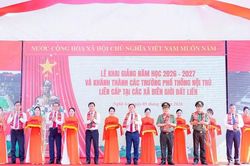 Hơn 14.000 học sinh vùng biên Nghệ An khai giảng trong những trường nội trú mới