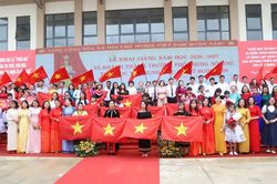 Niềm vui ngày khai trường đặc biệt tại Đắk Lắk