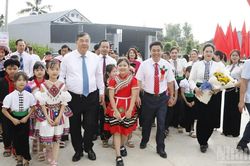 Phó Thủ tướng Thường trực Chính phủ Phạm Gia Túc dự lễ khai giảng và lễ khánh thành Trường phổ thông nội trú liên cấp Thanh Nưa, tỉnh Điện Biên