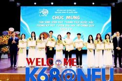 Hàng nghìn tân sinh viên bước vào năm học mới