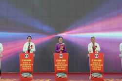 Niềm vui khai giảng ở những ngôi trường nội trú liên cấp trên biên giới Lai Châu
