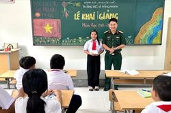 Nâng bước em đến trường