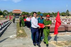 TP Đà Nẵng tổ chức truy điệu và an táng 4 hài cốt liệt sĩ