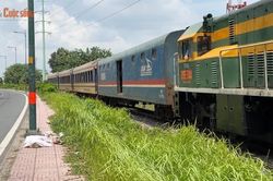 Nam sinh viên nghi tự lao vào đường tàu, tử vong tại chỗ