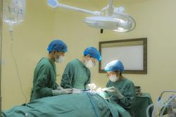 Vết loét nhỏ trên mặt nhiều năm, người phụ nữ phát hiện ung thư da