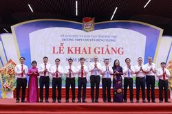 Từ điểm cầu Chuyên Hùng Vương, giáo dục Phú Thọ mở chặng đường mới