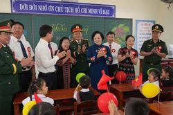 'Bình minh mới' trên các ngôi trường nội trú vùng cao ở Huế