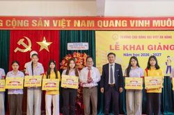 Trường Cao đẳng Đại Việt Đà Nẵng trao hàng trăm học bổng, sẵn sàng hành trình mới