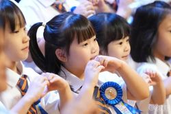 Nhân dịp khai giảng, hiệu trưởng nhắn nhủ 'bài học đầu tiên của con trẻ không nằm trong sách'